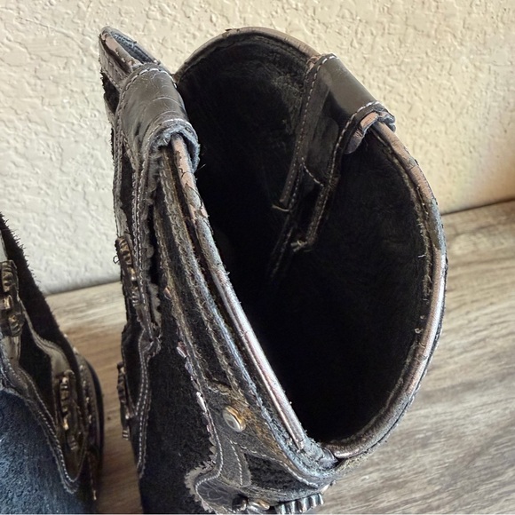 Ariat Desperado Western Boots snip toe antiqued conchos and studs Women’s 8.5 - Picture 12 of 16